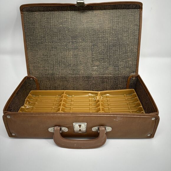 Audio Cassette Storage Carry Case Holds 24 Tapes Brown Faux Leather Service Mfg. - Picture 2 of 6